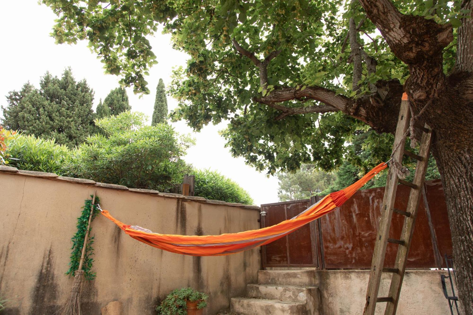 Apres La Sieste Saint-Laurent-des-Arbres Exterior foto